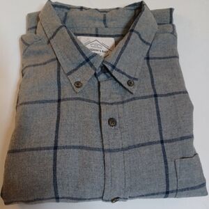 ST JOHN'S BAY Classic Men's Gray and Navy Plaid Flannel Shirt. Size 2XL